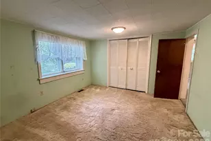 5 Dewberry Dr, Hendersonville, NC 28792 - Photo 46