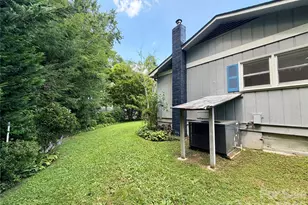 5 Dewberry Dr, Hendersonville, NC 28792 - Photo 12