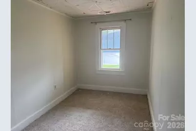 307 Yancey Street, Marion, NC 28752 - Photo 8