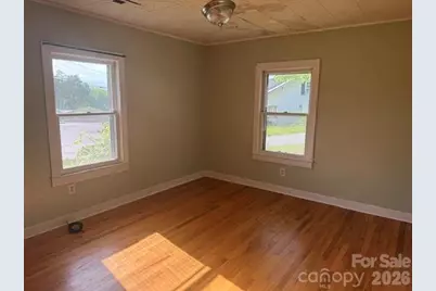 307 Yancey Street, Marion, NC 28752 - Photo 6