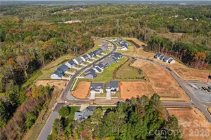 2016 NE Topaz River Rd, Waxhaw, NC 28173 - Photo 2