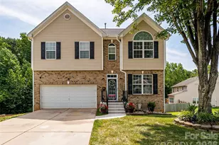 4816 Eagle Creek Dr, Charlotte, NC 28269 - Photo 2