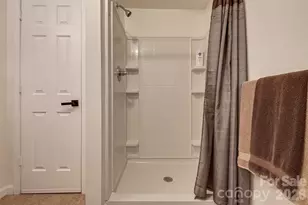 4816 Eagle Creek Dr, Charlotte, NC 28269 - Photo 24