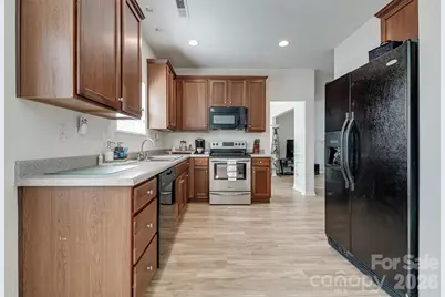 4816 Eagle Creek Drive, Charlotte, NC 28269 - Photo 10