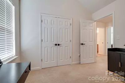 4816 Eagle Creek Drive, Charlotte, NC 28269 - Photo 18