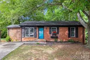 897 Eastwood Dr, Rock Hill, SC 29730 - Photo 1