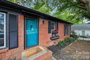 897 Eastwood Dr, Rock Hill, SC 29730 - Photo 2