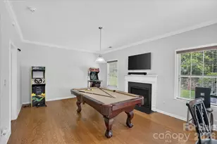 3323 Mortemer Ln, Charlotte, NC 28262 - Photo 10