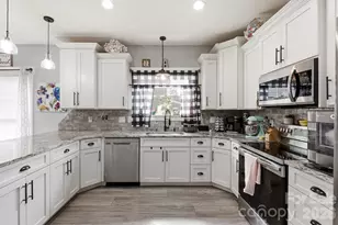 304 E Florida Ave, Bessemer City, NC 28016 - Photo 16