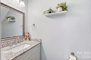304 E Florida Ave, Bessemer City, NC 28016 - Photo 20