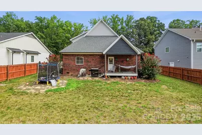 304 E Florida Avenue, Bessemer City, NC 28016 - Photo 36