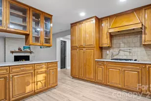 7515 Shady Ln, Charlotte, NC 28215 - Photo 6