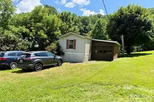 471 Crawford Cemetery Rd, Sylva, NC 28779 - Photo 22