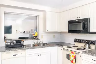 9718 Old Gate Dr, Matthews, NC 28105 - Photo 2