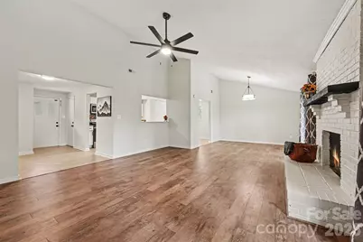 7319 Shadowlake Drive, Charlotte, NC 28226 - Photo 6