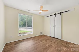 7319 Shadowlake Dr, Charlotte, NC 28226 - Photo 18