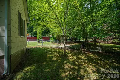 214 23rd Street NW, Hickory, NC 28601 - Photo 18