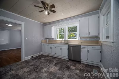 214 23rd Street NW, Hickory, NC 28601 - Photo 16