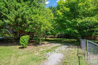 214 23rd Street NW, Hickory, NC 28601 - Photo 20