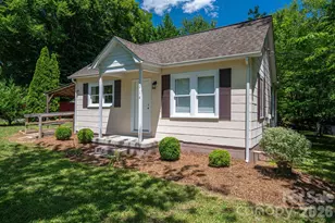 214 23rd St NW, Hickory, NC 28601 - Photo 2