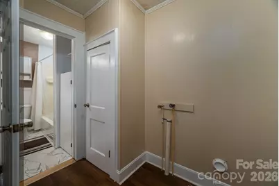 214 23rd Street NW, Hickory, NC 28601 - Photo 8