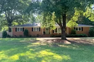 106 Outen St, Pageland, SC 29728 - Photo 1