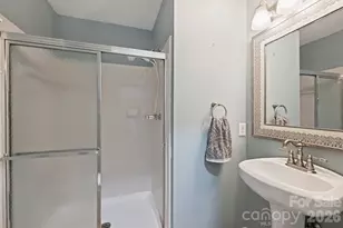 9301 Hinson Dr, Matthews, NC 28105 - Photo 32