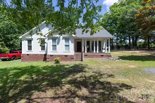 15224 Thomas Rd, Charlotte, NC 28278 - Photo 2