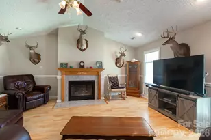 15224 Thomas Rd, Charlotte, NC 28278 - Photo 6