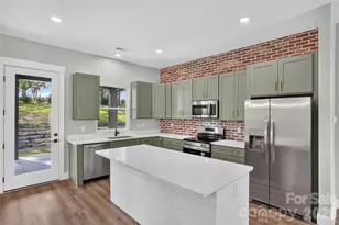 68 Point Hope Ln, Hendersonville, NC 28792 - Photo 10