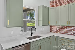 68 Point Hope Ln, Hendersonville, NC 28792 - Photo 14