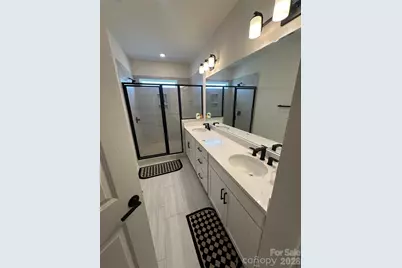 5772 Coulee Lane, Charlotte, NC 28215 - Photo 16