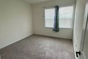 5772 Coulee Ln, Charlotte, NC 28215 - Photo 18