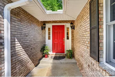 227 Sean Way, Hendersonville, NC 28792 - Photo 4