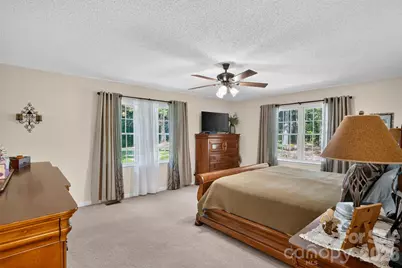 227 Sean Way, Hendersonville, NC 28792 - Photo 6