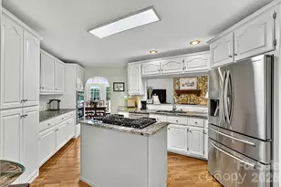 50 Sand Bar Dr, Taylorsville, NC 28681 - Photo 14