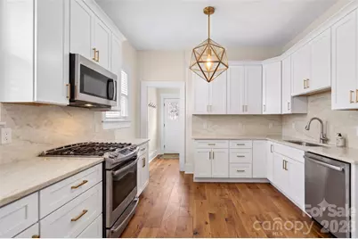 729 5th Avenue W, Hendersonville, NC 28739 - Photo 14