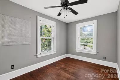 729 5th Avenue W, Hendersonville, NC 28739 - Photo 28