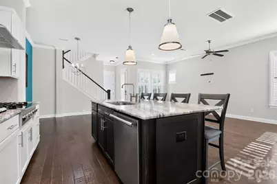 8910 Matthews Farm Lane, Charlotte, NC 28277 - Photo 8