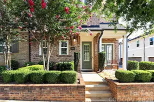 8910 Matthews Farm Ln, Charlotte, NC 28277 - Photo 2