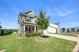5080 Mooreland Oaks Way, Mount Holly, NC 28120 - Photo 4