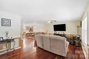 805 Bannon Pl SW, Lenoir, NC 28645 - Photo 6