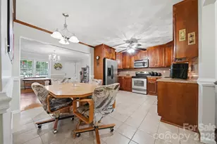 3210 W Calvin St, Claremont, NC 28610 - Photo 12