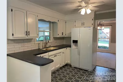 7942 Lake Vista Drive, Denver, NC 28037 - Photo 10