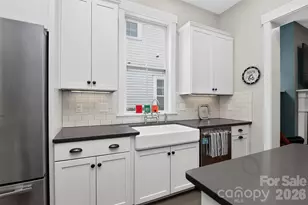 1539 Tippah Park Ct, Charlotte, NC 28205 - Photo 12