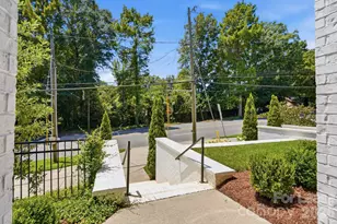 2428 Runnymede Ln, Charlotte, NC 28209 - Photo 4