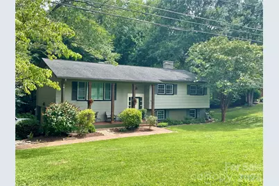 267 25th Avenue NW, Hickory, NC 28601 - Photo 1