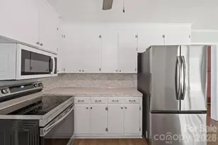 100 Piedmont Dr, Kannapolis, NC 28081 - Photo 8