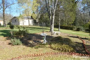 1330 E Barden Rd, Charlotte, NC 28226 - Photo 6