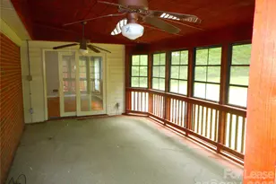 1330 E Barden Rd, Charlotte, NC 28226 - Photo 8